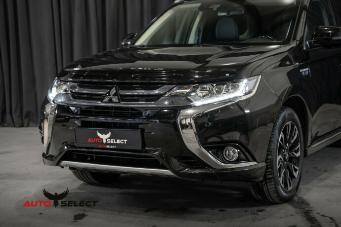 mitsubishi-outlander-elektrisitetbensin-2018-big-6