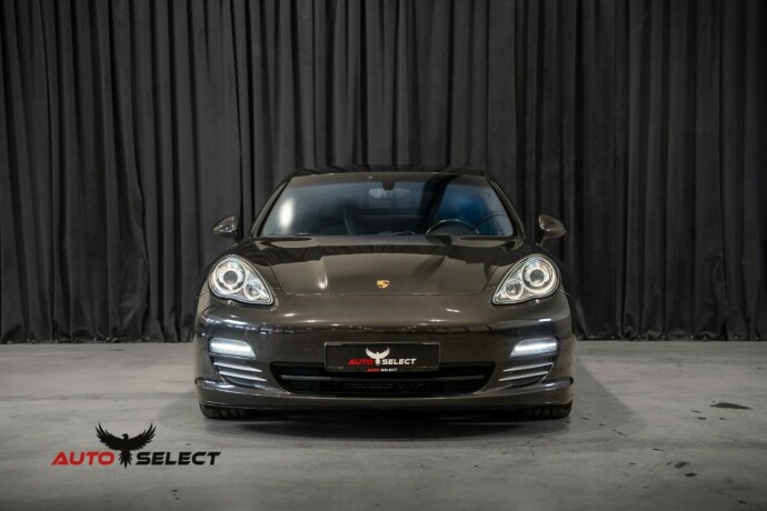 porsche-panamera-bensin-2010-big-4