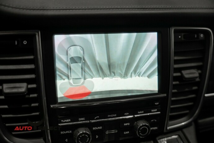 porsche-panamera-bensin-2010-big-54