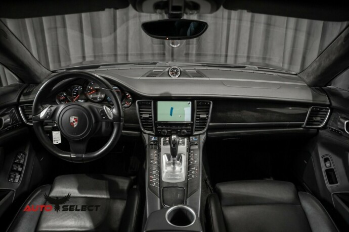 porsche-panamera-bensin-2010-big-42