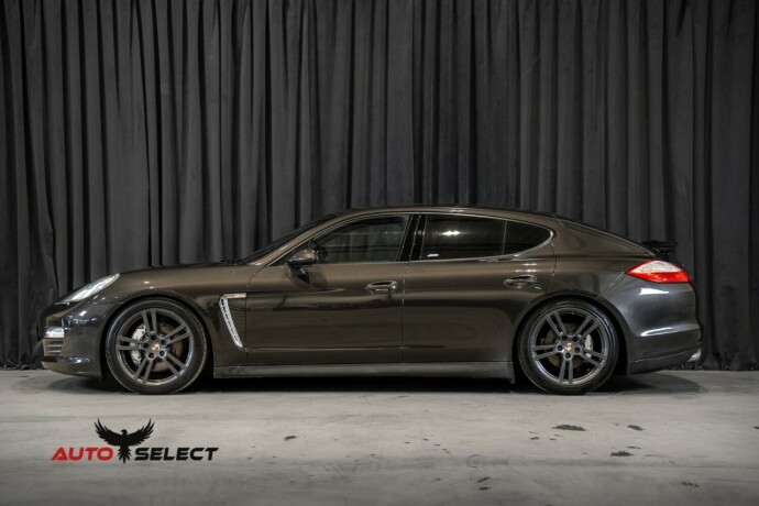porsche-panamera-bensin-2010-big-8