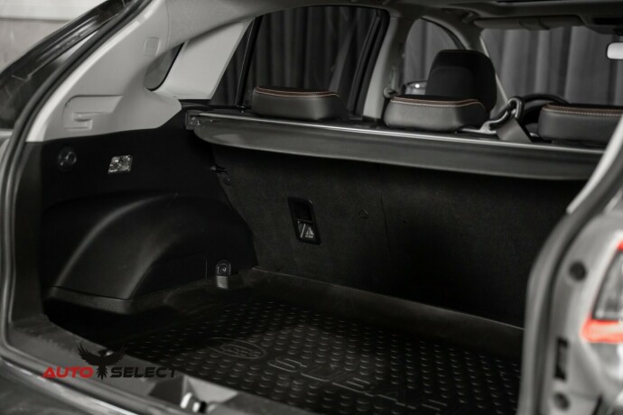 subaru-xv-bensin-2016-big-10