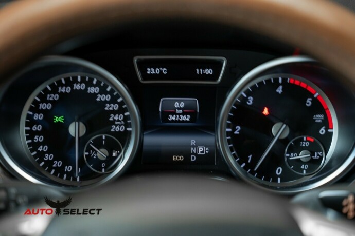 mercedes-benz-m-klasse-diesel-2014-big-35
