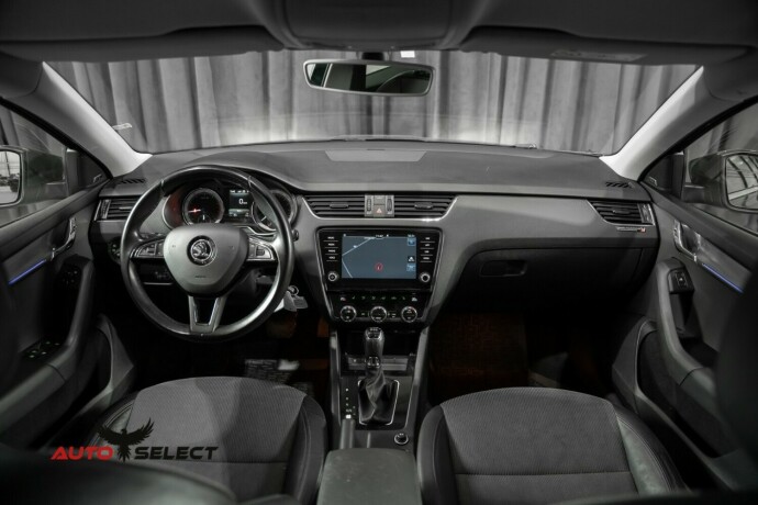 skoda-octavia-bensin-2018-big-28