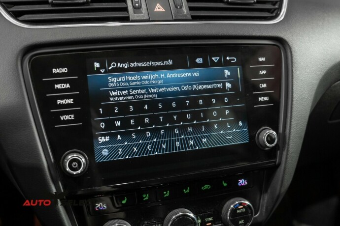 skoda-octavia-bensin-2018-big-32