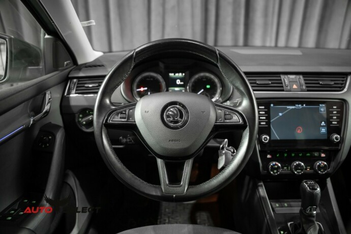 skoda-octavia-bensin-2018-big-23