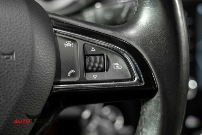 skoda-octavia-bensin-2018-big-27