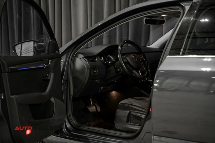 skoda-octavia-bensin-2018-big-19