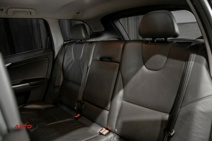 volvo-xc-60-diesel-2012-big-35