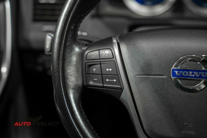 volvo-xc-60-diesel-2012-big-21