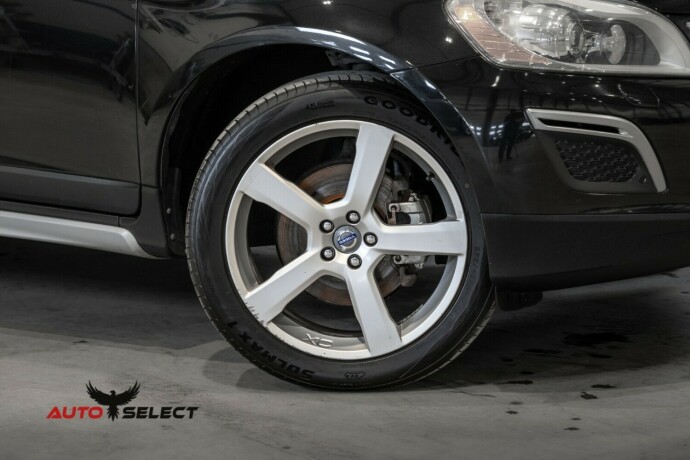 volvo-xc-60-diesel-2012-big-2