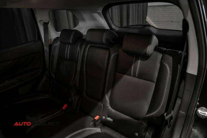 mitsubishi-outlander-elektrisitetbensin-2017-big-19