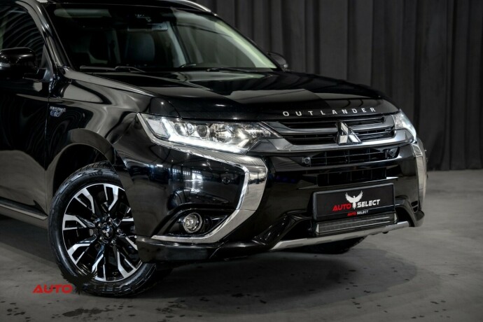 mitsubishi-outlander-elektrisitetbensin-2017-big-1