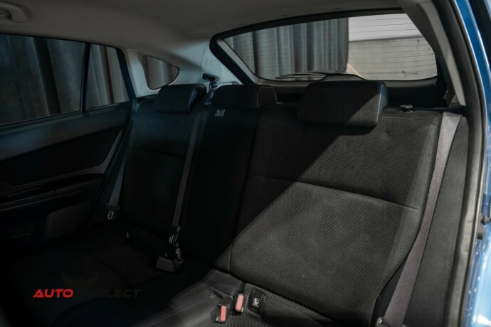 subaru-xv-bensin-2013-big-18