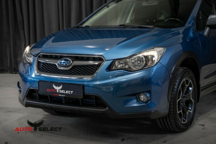 subaru-xv-bensin-2013-big-6