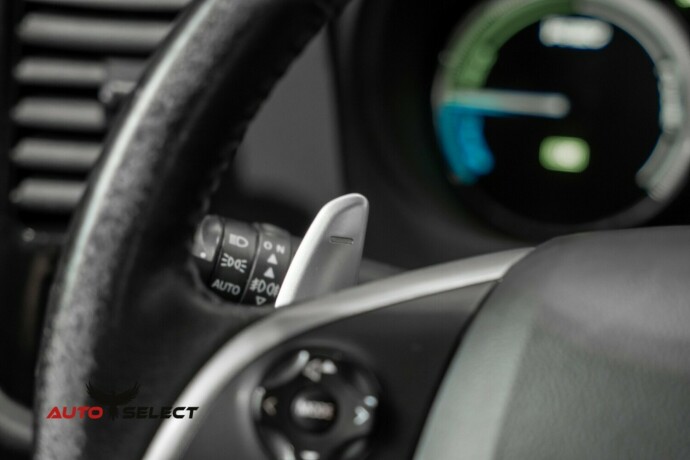 mitsubishi-outlander-elektrisitetbensin-2015-big-25
