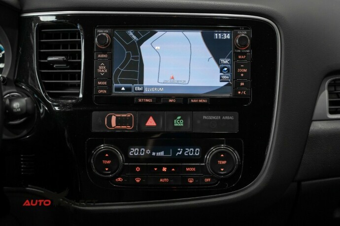 mitsubishi-outlander-elektrisitetbensin-2015-big-31