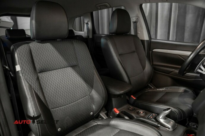 mitsubishi-outlander-elektrisitetbensin-2015-big-16