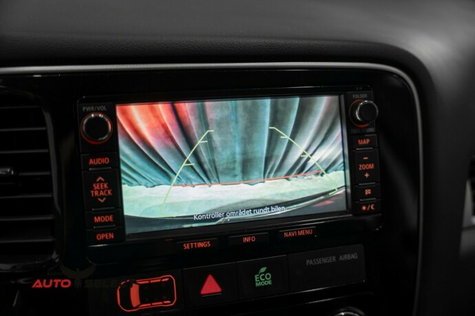 mitsubishi-outlander-elektrisitetbensin-2015-big-40