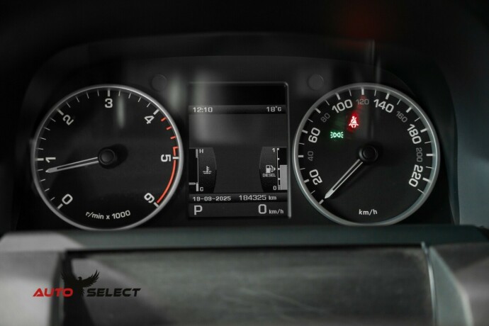 land-rover-discovery-diesel-2010-big-36