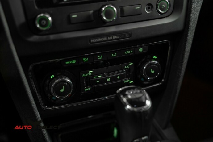 skoda-superb-diesel-2013-big-29