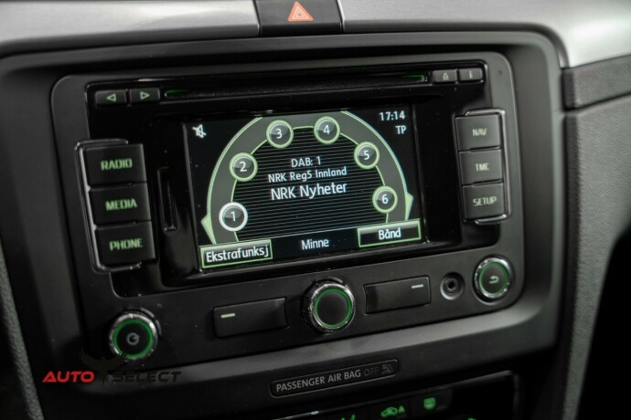 skoda-superb-diesel-2013-big-32