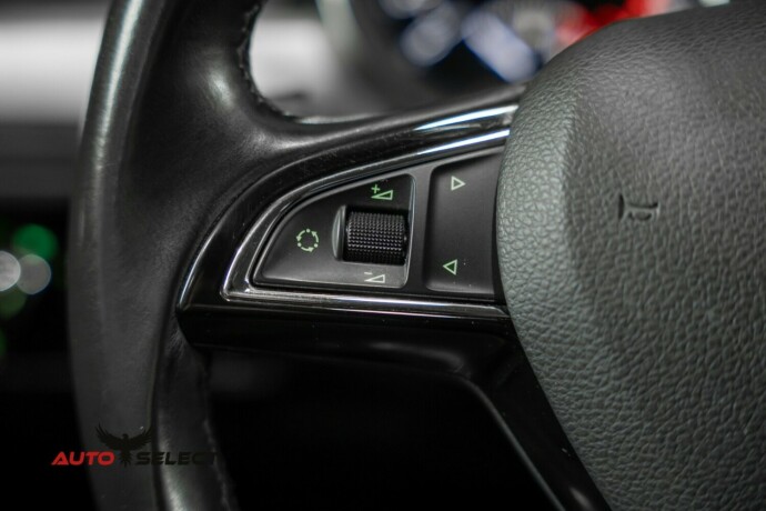 skoda-superb-diesel-2013-big-24
