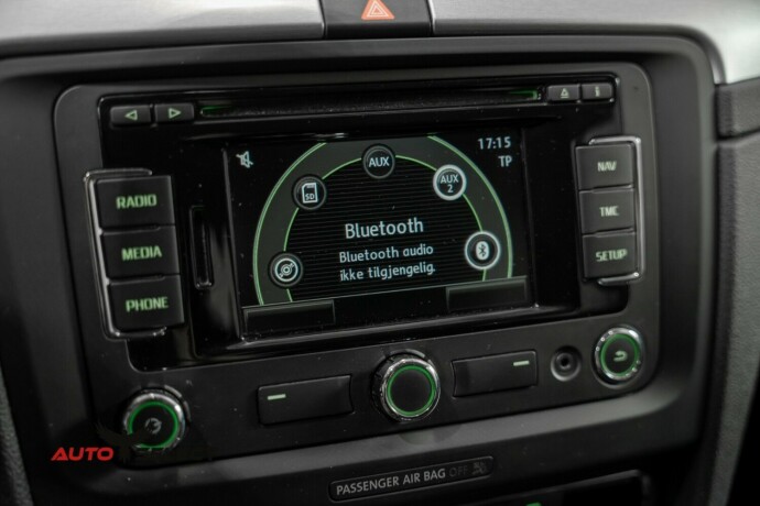 skoda-superb-diesel-2013-big-34