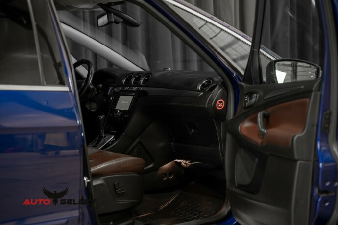 ford-s-max-diesel-2014-big-15