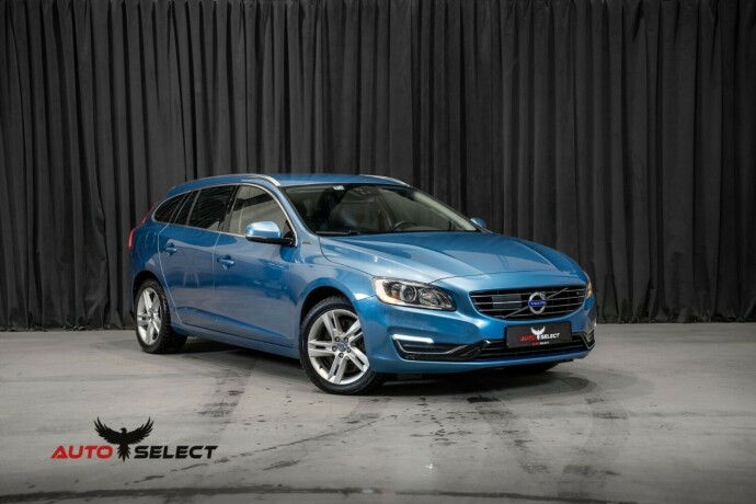 volvo-v60-elektrisitetdiesel-2014-big-0