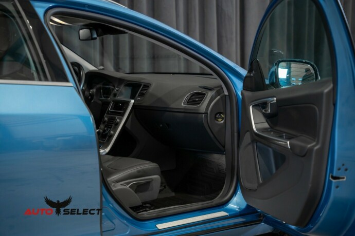 volvo-v60-elektrisitetdiesel-2014-big-16