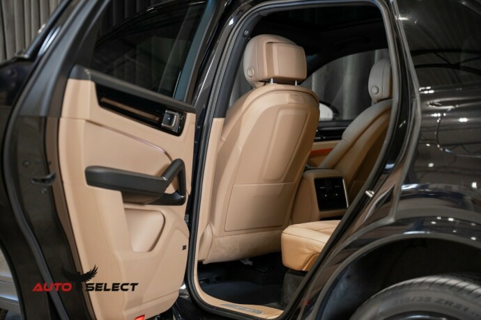 porsche-cayenne-elektrisitetbensin-2019-big-26
