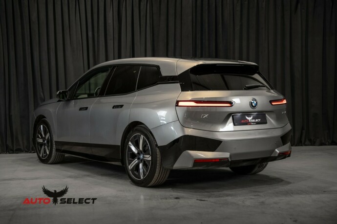 bmw-ix-xdrive-50-elektrisitet-2024-big-12