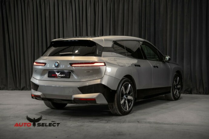 bmw-ix-xdrive-50-elektrisitet-2024-big-18