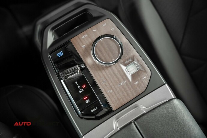 bmw-ix-xdrive-50-elektrisitet-2024-big-50