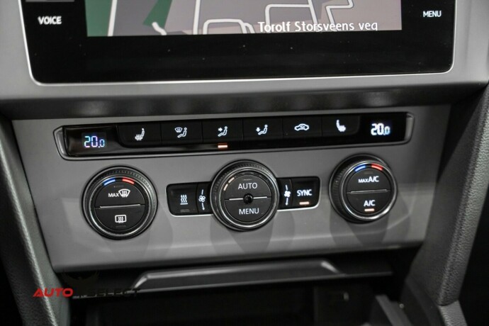 volkswagen-passat-diesel-2019-big-34