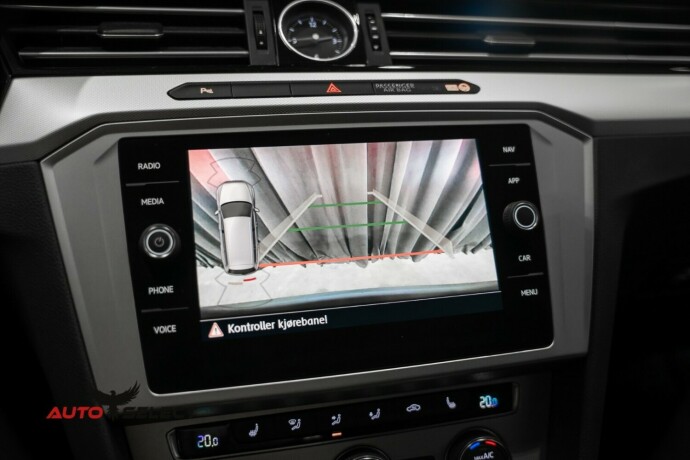 volkswagen-passat-diesel-2019-big-47
