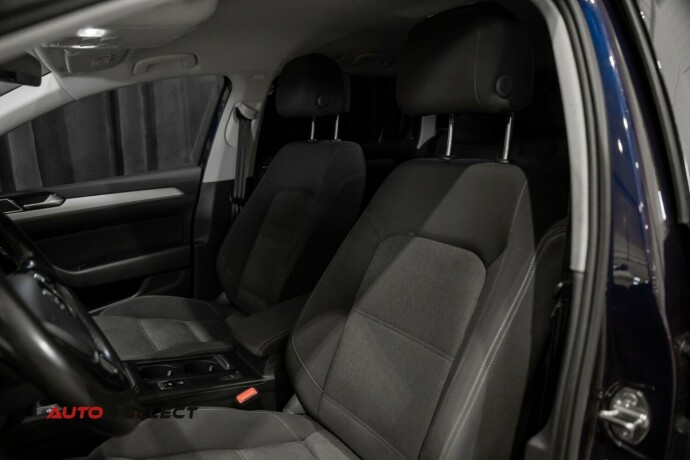 volkswagen-passat-diesel-2019-big-24