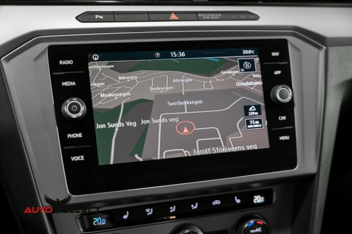 volkswagen-passat-diesel-2019-big-37