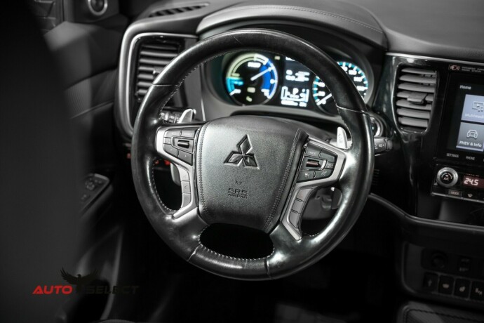 mitsubishi-outlander-elektrisitetbensin-2020-big-24