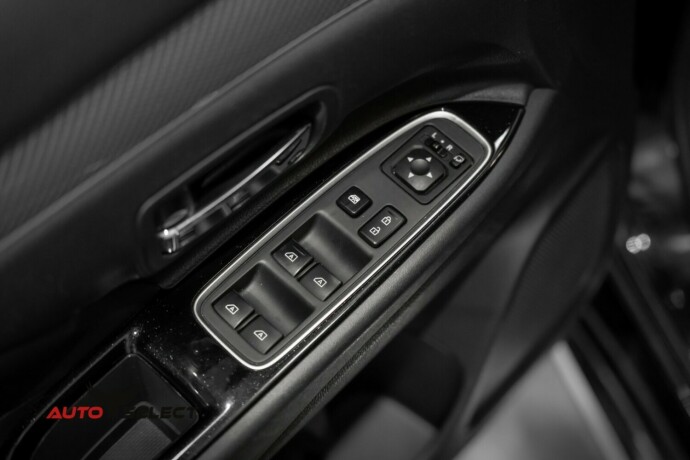 mitsubishi-outlander-elektrisitetbensin-2020-big-21