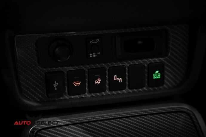 mitsubishi-outlander-elektrisitetbensin-2020-big-34