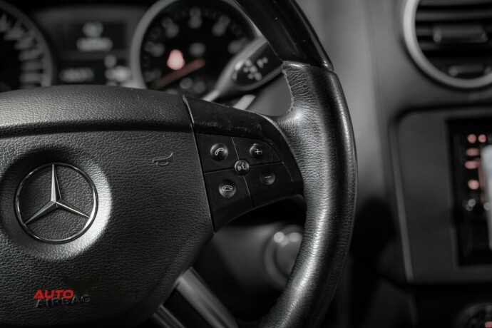 mercedes-benz-m-klasse-bensin-2006-big-38