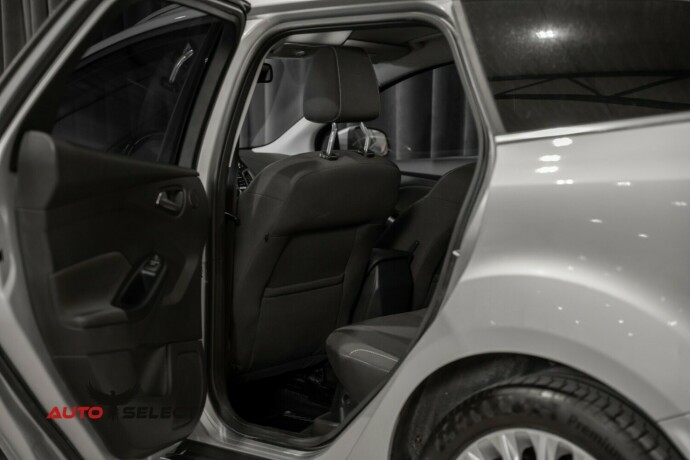 ford-focus-diesel-2014-big-14
