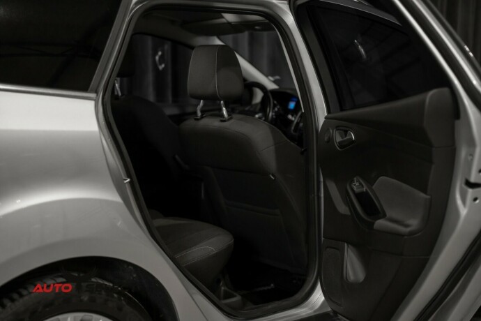 ford-focus-diesel-2014-big-12