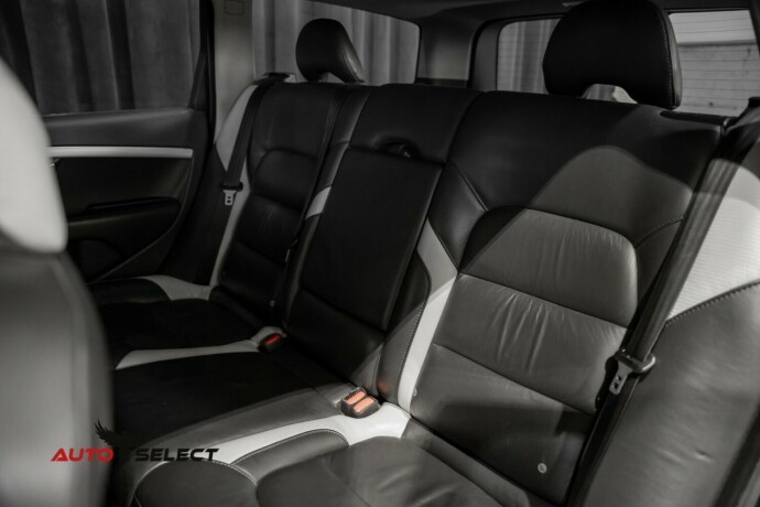 volvo-v70-diesel-2009-big-18