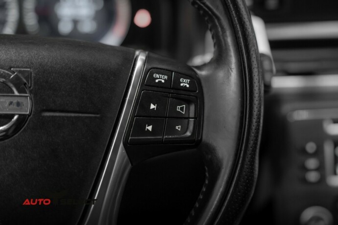 volvo-v70-diesel-2009-big-28