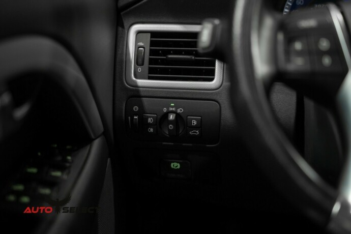 volvo-v70-diesel-2009-big-25