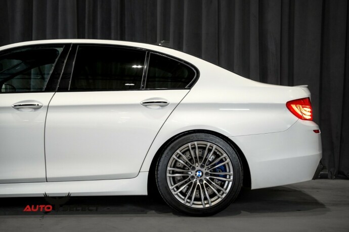 bmw-m5-bensin-2012-big-11