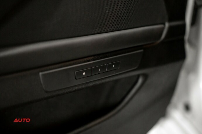 bmw-m5-bensin-2012-big-38